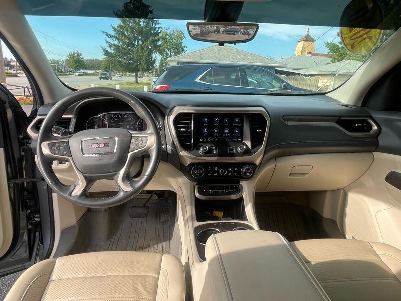 GMC Acadia Denali 2020