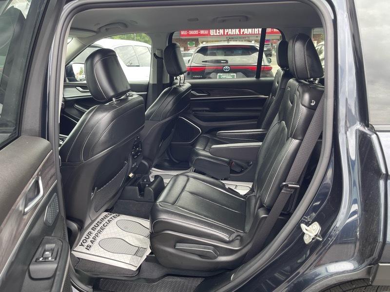 Jeep Grand Cherokee L Limited 4WD 2023