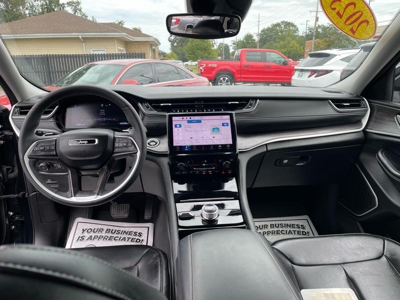 Jeep Grand Cherokee L Limited 4WD 2023