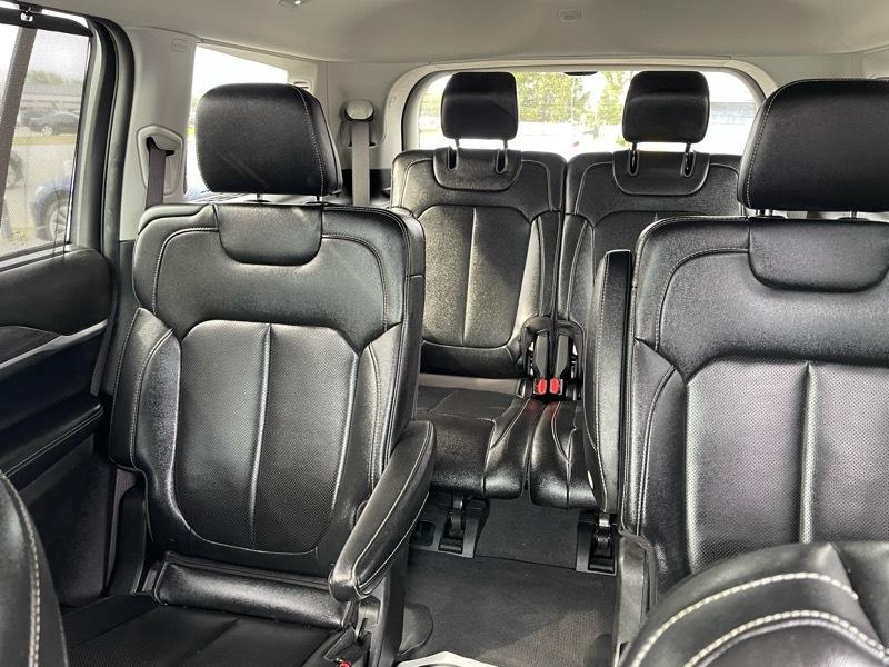 Jeep Grand Cherokee L Limited 4WD 2024