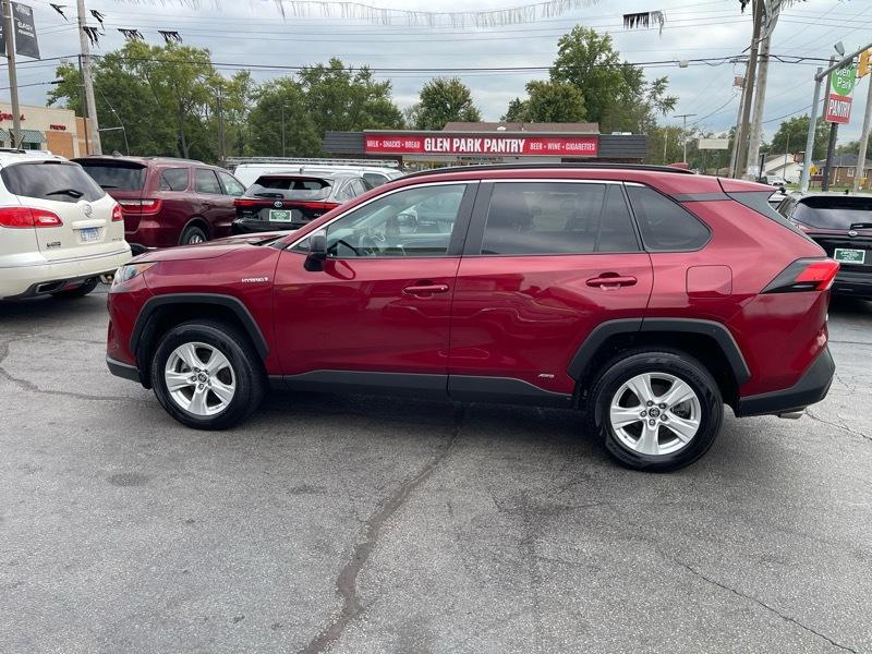 Toyota RAV4 Hybrid LE 2021