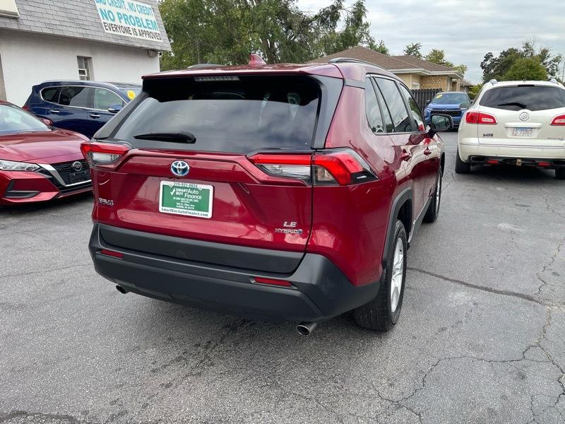 Toyota RAV4 Hybrid LE 2021