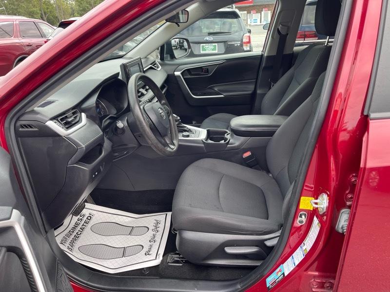 Toyota RAV4 Hybrid LE 2021
