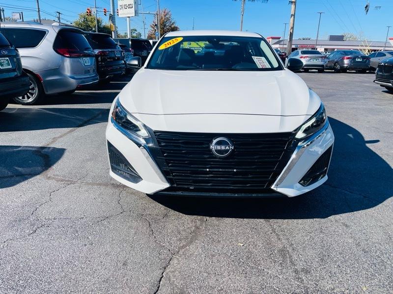 Nissan Altima 2.5 SV 2025