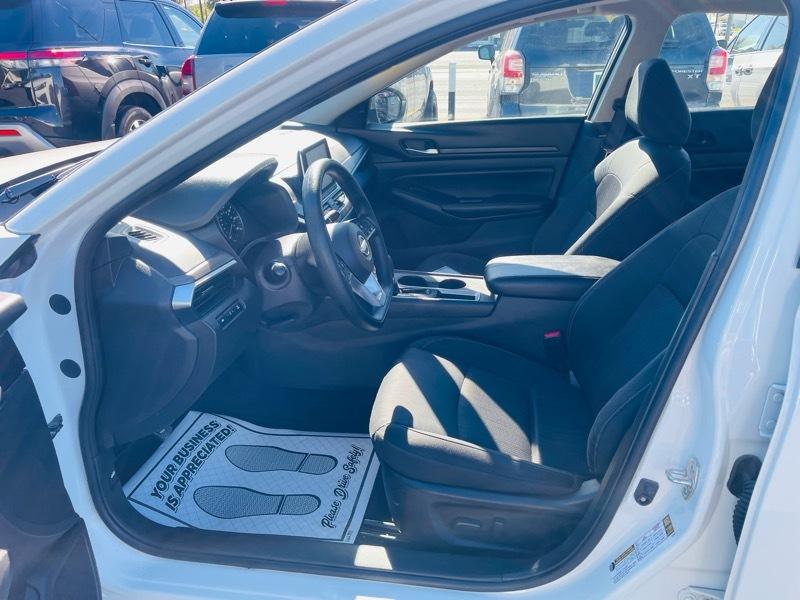 Nissan Altima 2.5 SV 2025