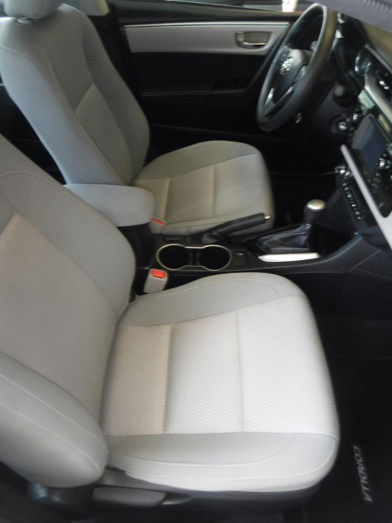 Toyota Corolla LE 2014