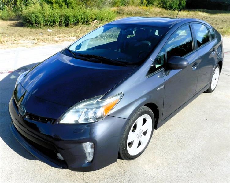 Toyota Prius Prius V 2012