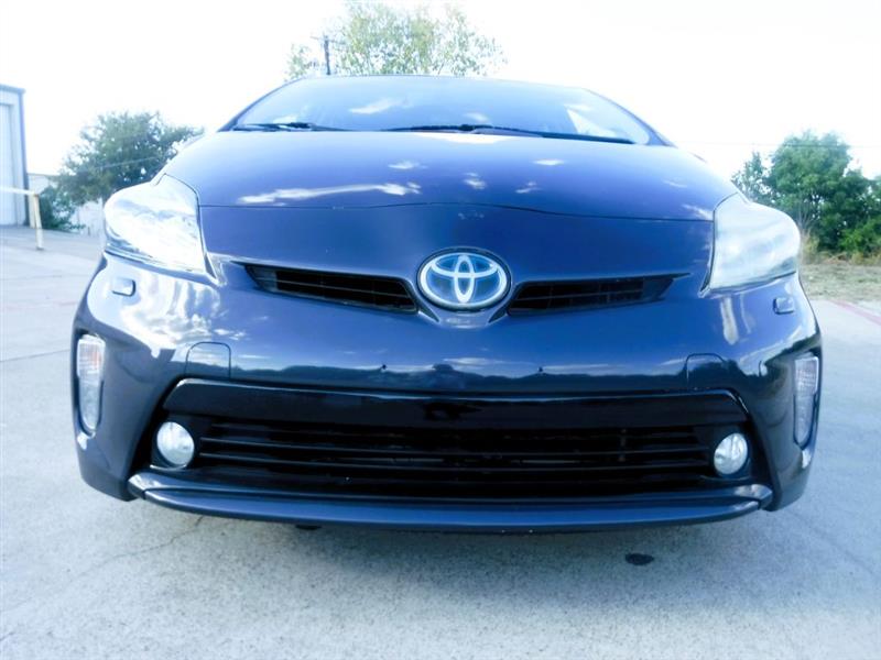 Toyota Prius Prius V 2012