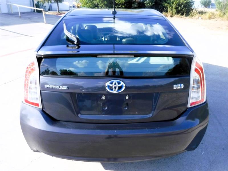 Toyota Prius Prius V 2012