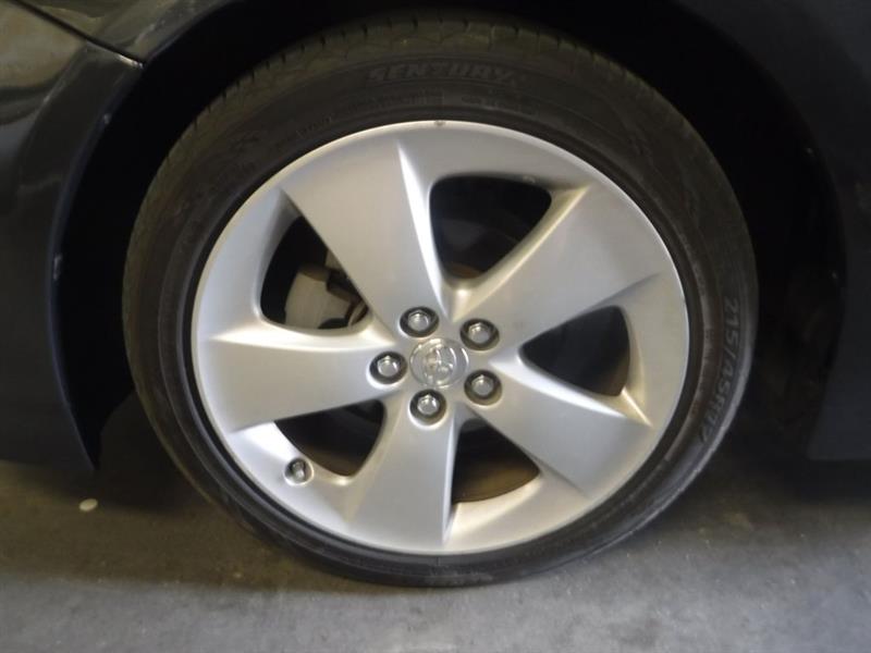 Toyota Prius Prius V 2012