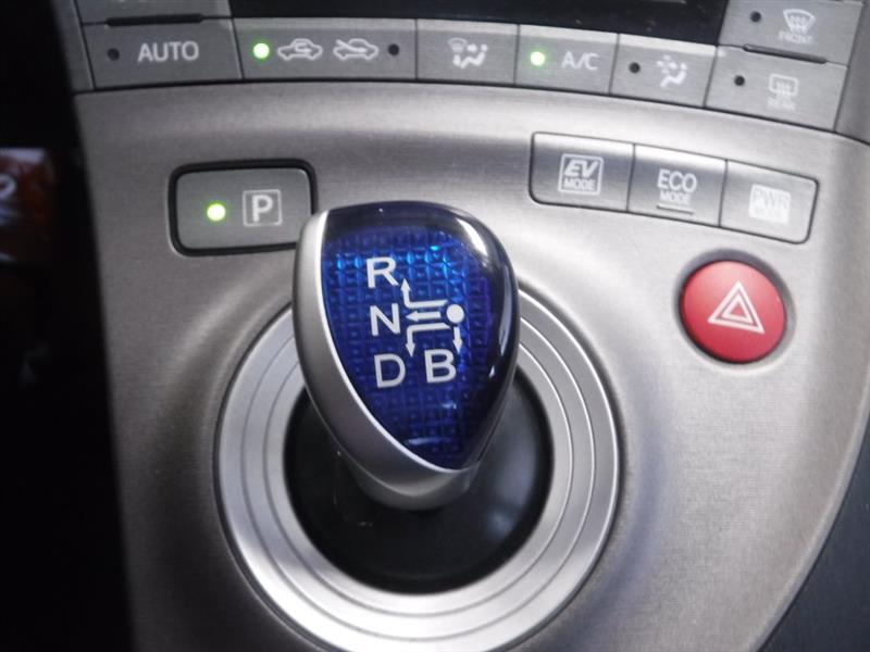 Toyota Prius Prius V 2012