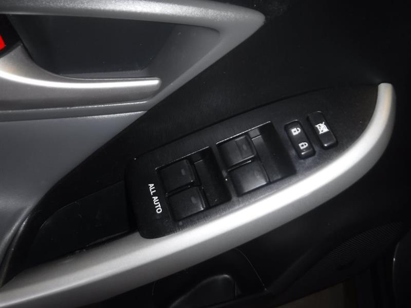 Toyota Prius Prius V 2012