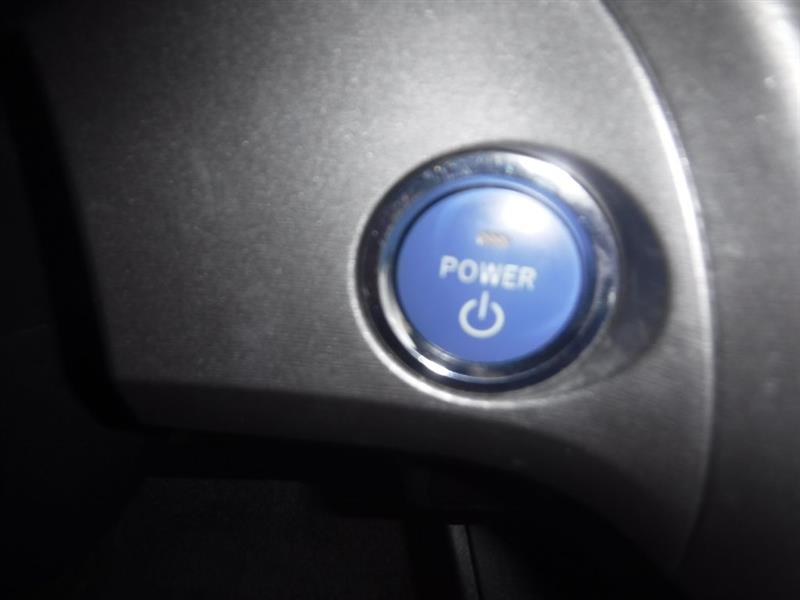 Toyota Prius Prius V 2012