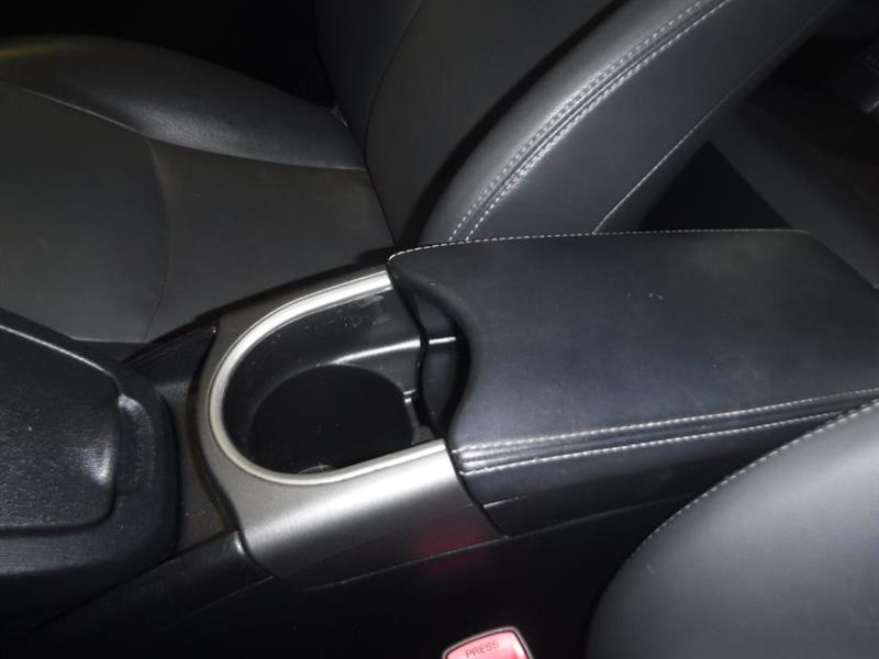 Toyota Prius Prius V 2012