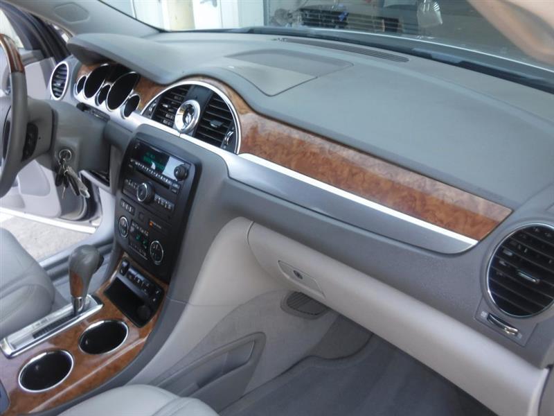 Buick Enclave CXL FWD 2008