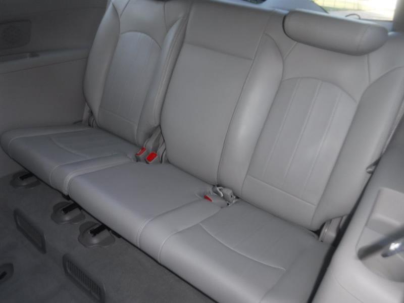 Buick Enclave CXL FWD 2008