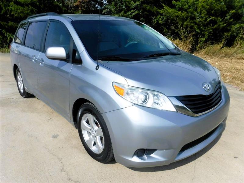 Toyota Sienna LE FWD 8-Passenger V6 2014 Toyota Sienna LE FWD 8-Passenger V6 2014