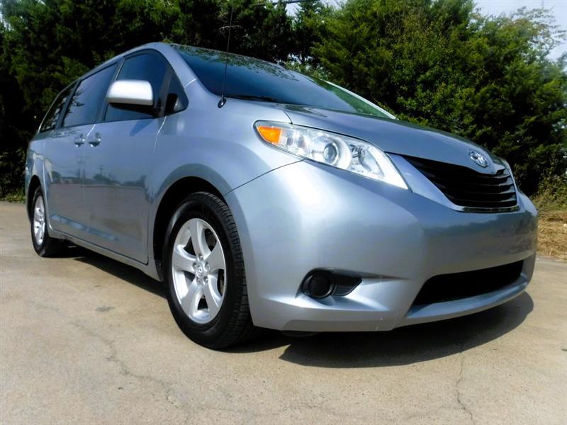 Toyota Sienna LE FWD 8-Passenger V6 2014 Toyota Sienna LE FWD 8-Passenger V6 2014
