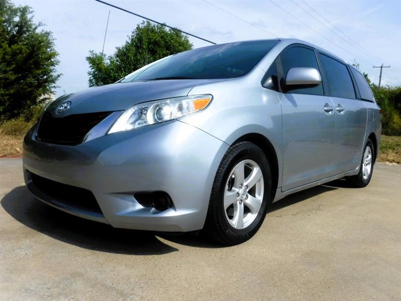 Toyota Sienna LE FWD 8-Passenger V6 2014 Toyota Sienna LE FWD 8-Passenger V6 2014
