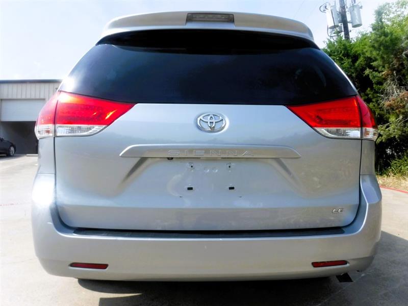 Toyota Sienna LE FWD 8-Passenger V6 2014 Toyota Sienna LE FWD 8-Passenger V6 2014