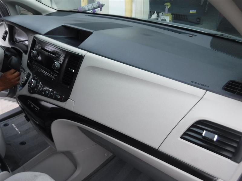 Toyota Sienna LE FWD 8-Passenger V6 2014 Toyota Sienna LE FWD 8-Passenger V6 2014