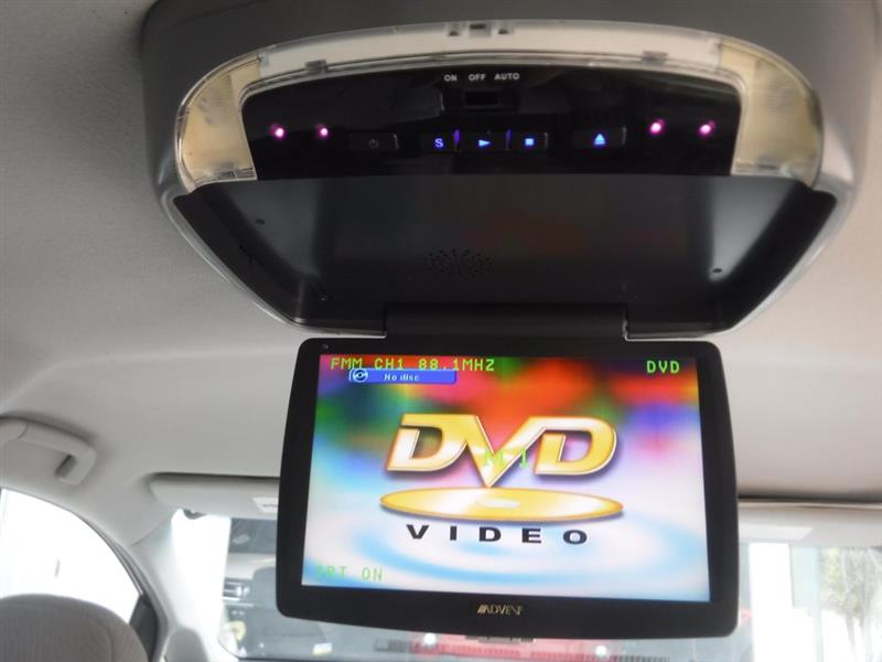 Toyota Sienna LE FWD 8-Passenger V6 2014 Toyota Sienna LE FWD 8-Passenger V6 2014