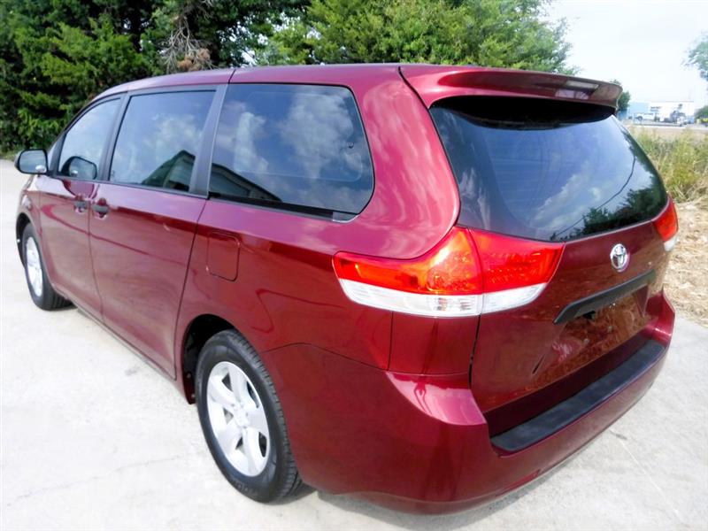 Toyota Sienna 5dr 7-Pass Van LE FWD Mobility (Natl) 2012 Toyota Sienna 5dr 7-Pass Van LE FWD Mobility (Natl) 2012