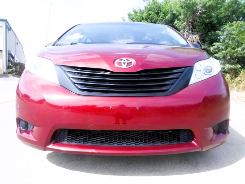 Toyota Sienna 5dr 7-Pass Van LE FWD Mobility (Natl) 2012 Toyota Sienna 5dr 7-Pass Van LE FWD Mobility (Natl) 2012