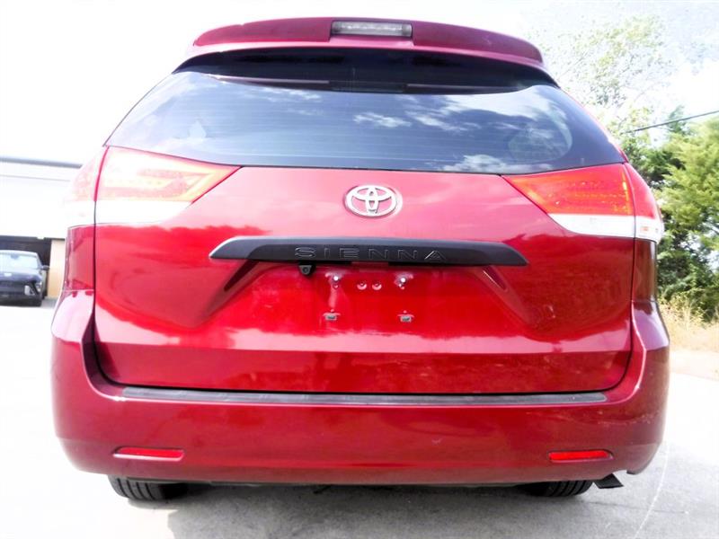 Toyota Sienna 5dr 7-Pass Van LE FWD Mobility (Natl) 2012 Toyota Sienna 5dr 7-Pass Van LE FWD Mobility (Natl) 2012