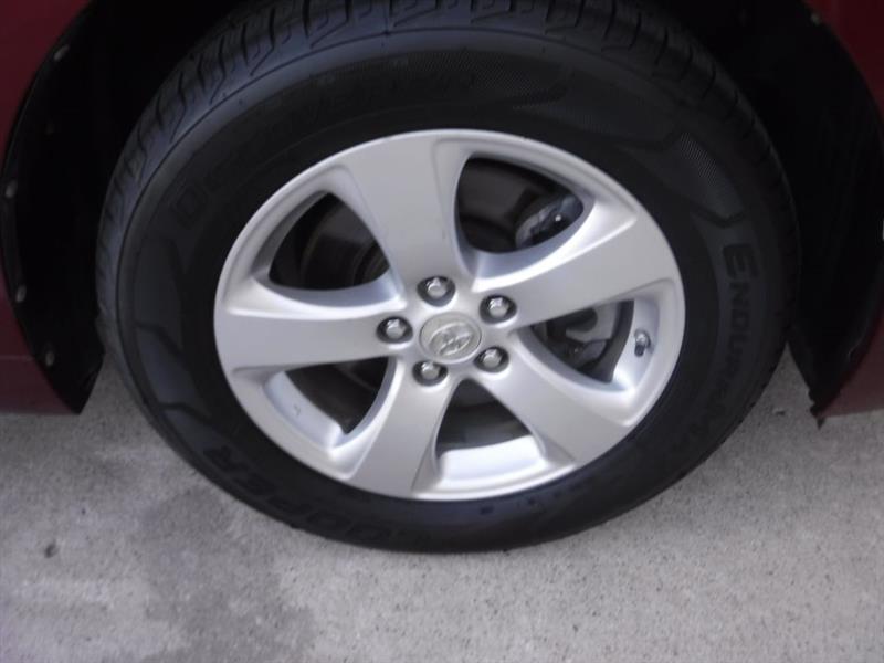 Toyota Sienna 5dr 7-Pass Van LE FWD Mobility (Natl) 2012 Toyota Sienna 5dr 7-Pass Van LE FWD Mobility (Natl) 2012