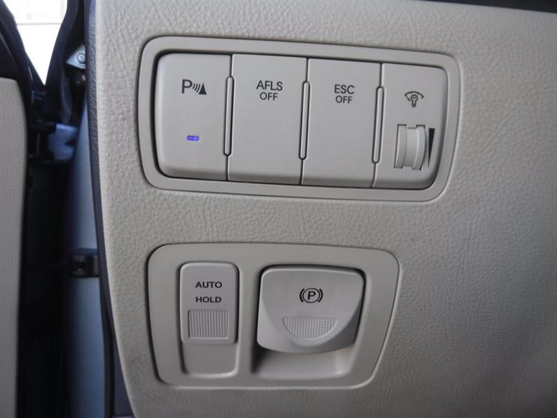 Hyundai Genesis 4.6L 2011 Hyundai Genesis 4.6L 2011