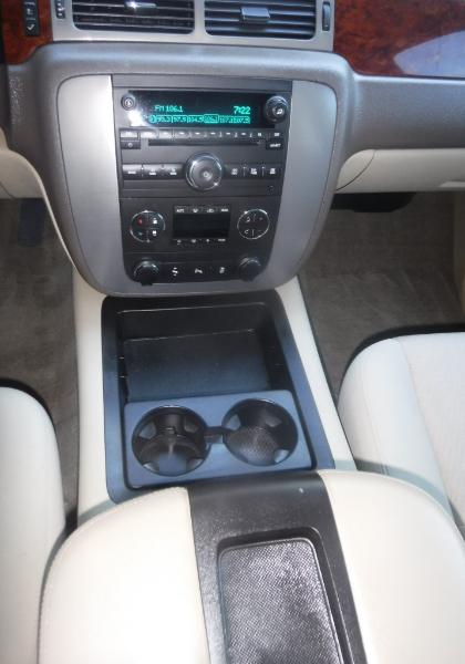 GMC Yukon SLE 2WD 2013 GMC Yukon SLE 2WD 2013