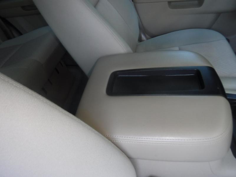 GMC Yukon SLE 2WD 2013 GMC Yukon SLE 2WD 2013