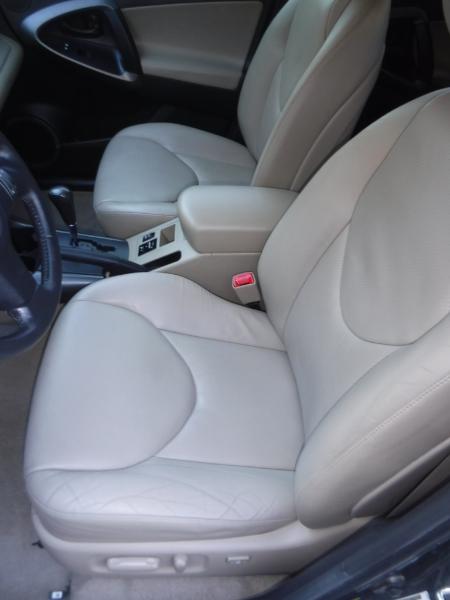 Toyota RAV4 Limited FWD 2012 Toyota RAV4 Limited FWD 2012