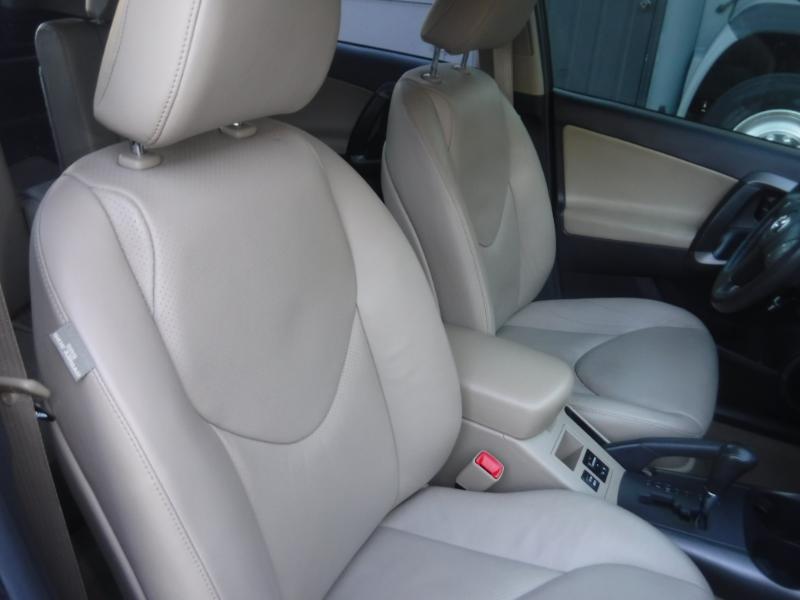 Toyota RAV4 Limited FWD 2012 Toyota RAV4 Limited FWD 2012