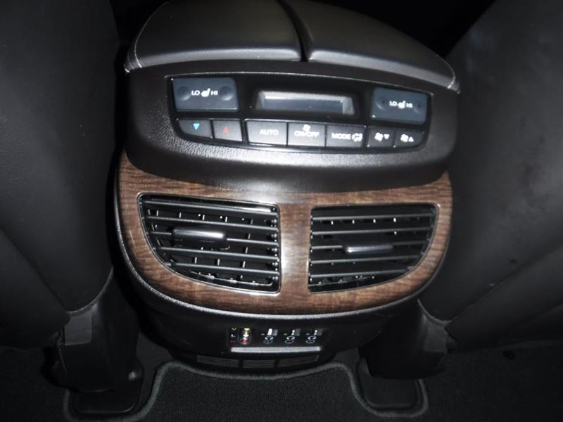 Acura MDX 6-Spd AT w/Advance Package 2011