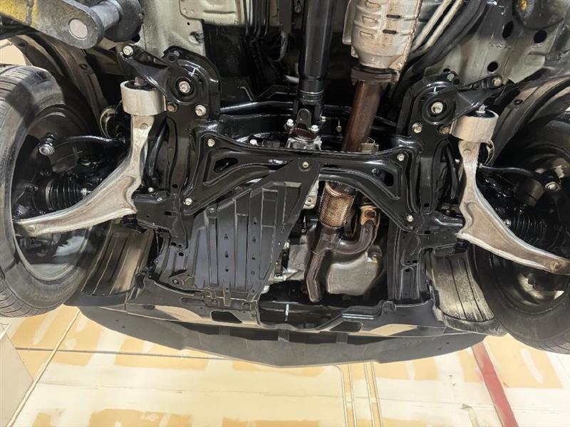 Acura MDX 6-Spd AT w/Advance Package 2011