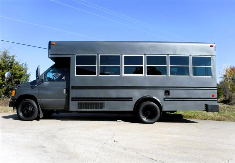 Ford Econoline Chassis  2003