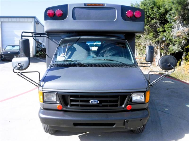 Ford Econoline Chassis  2003