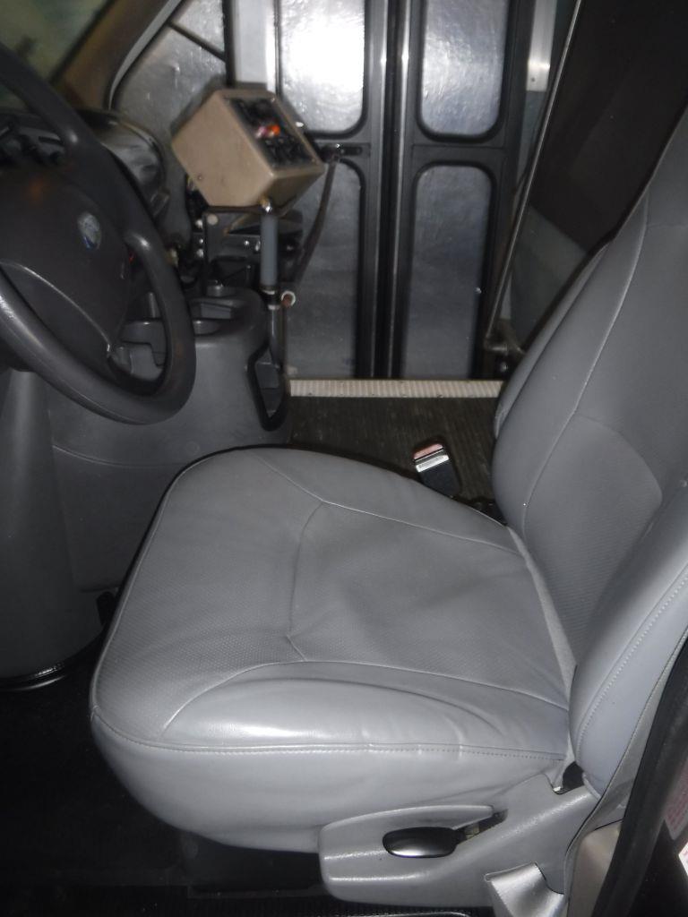 Ford Econoline Chassis  2003