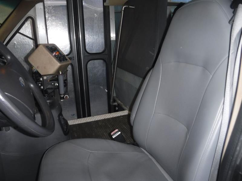 Ford Econoline Chassis  2003