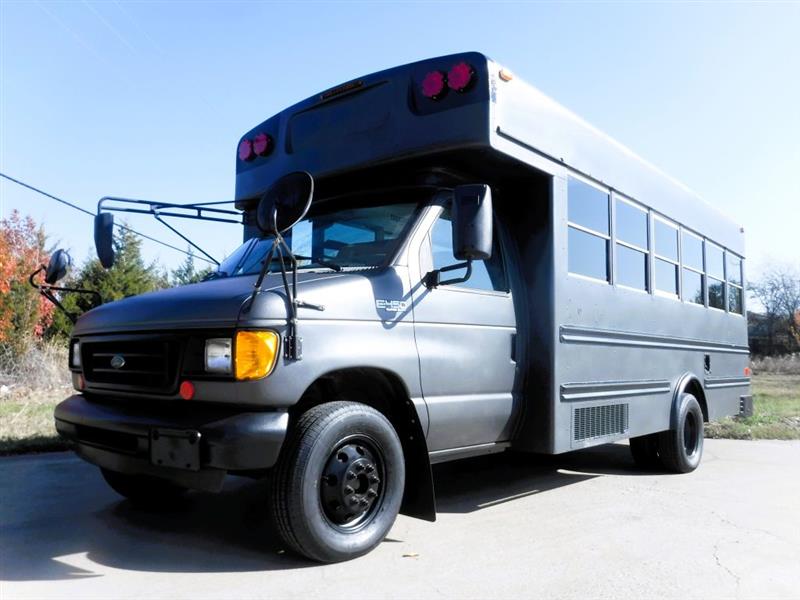 Ford Econoline Chassis  2003