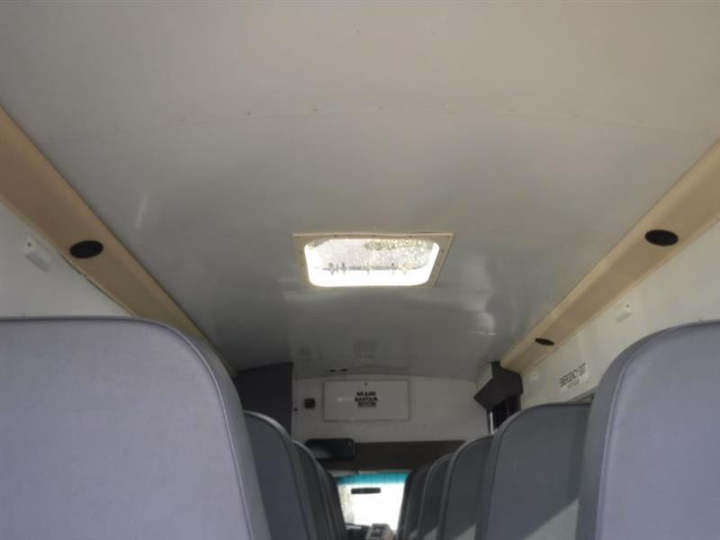 Ford Econoline Chassis  2003