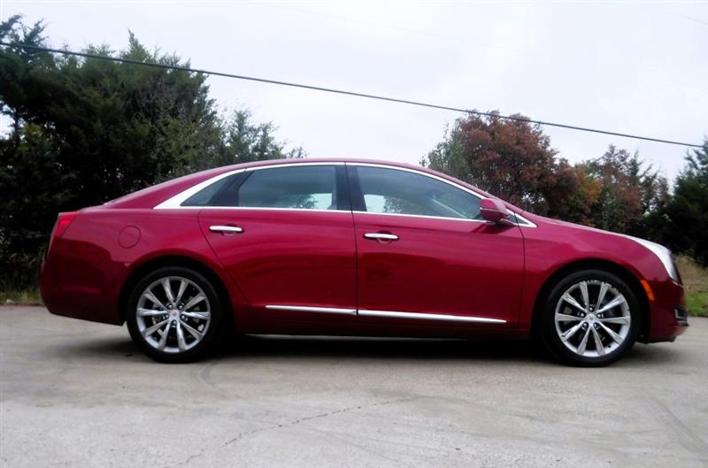 Cadillac XTS Base 2013
