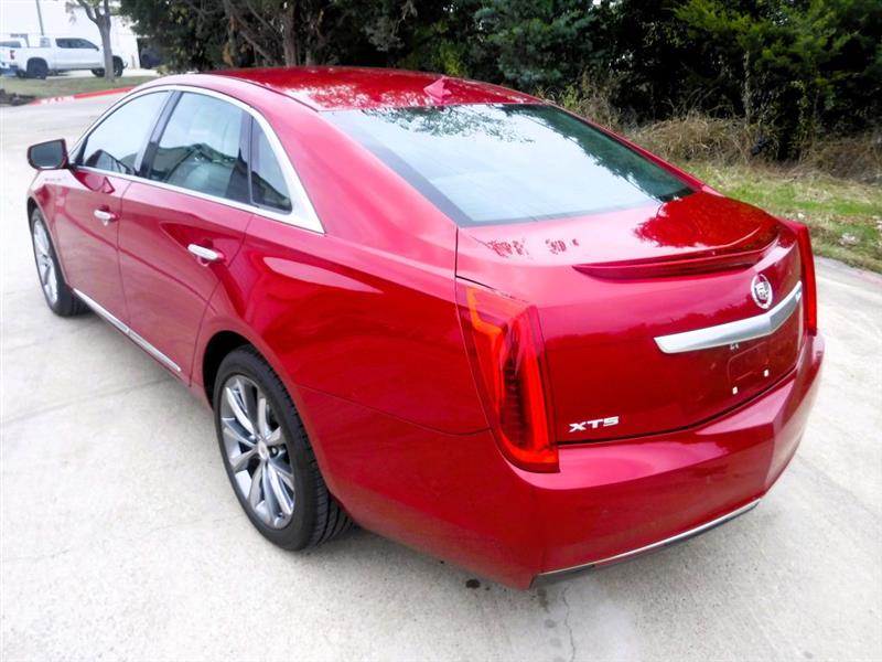 Cadillac XTS Base 2013
