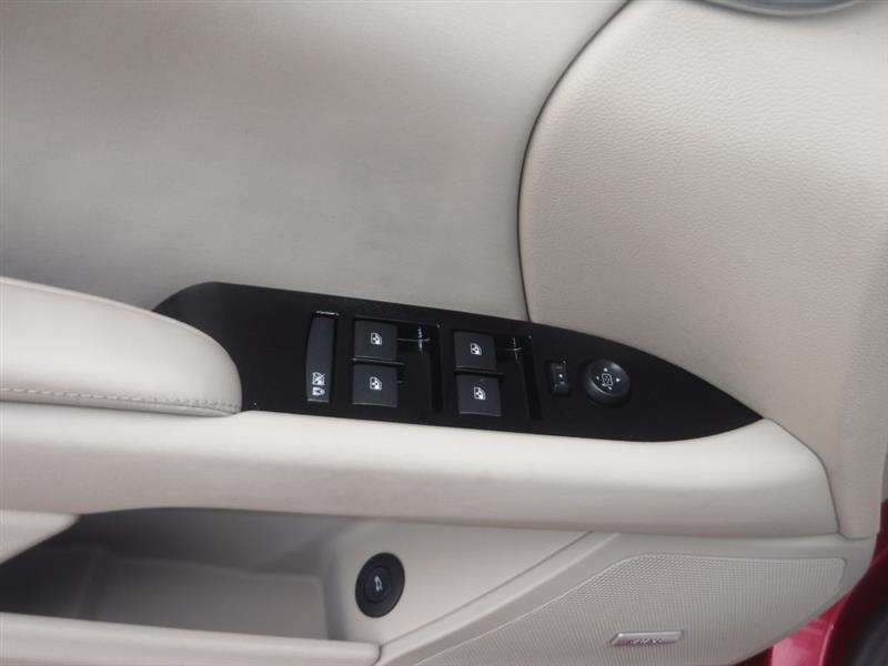 Cadillac XTS Base 2013