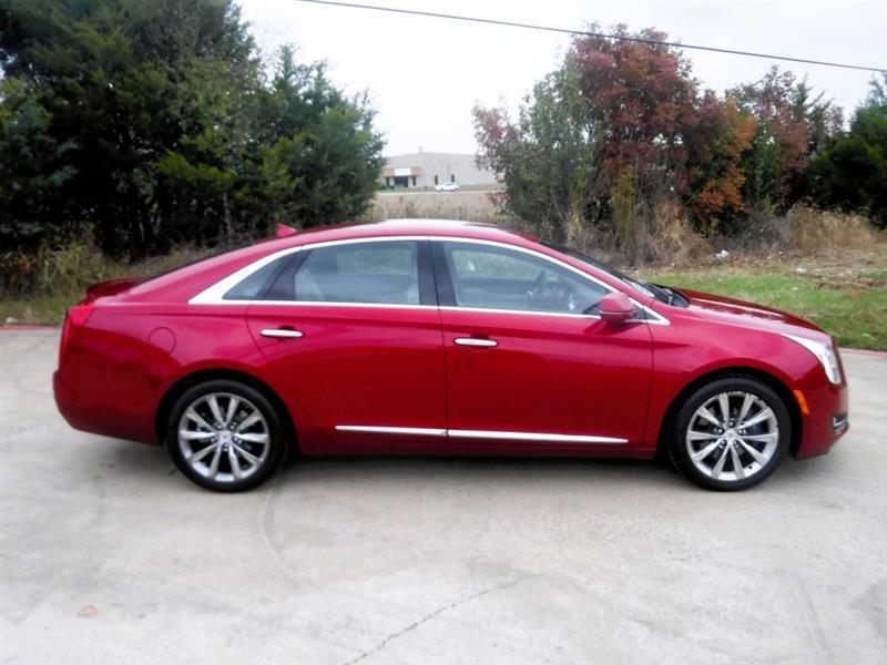 Cadillac XTS Base 2013