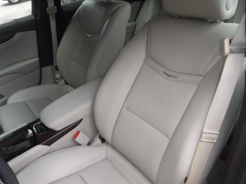 Cadillac XTS Base 2013