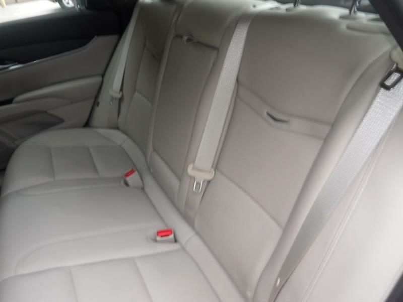 Cadillac XTS Base 2013