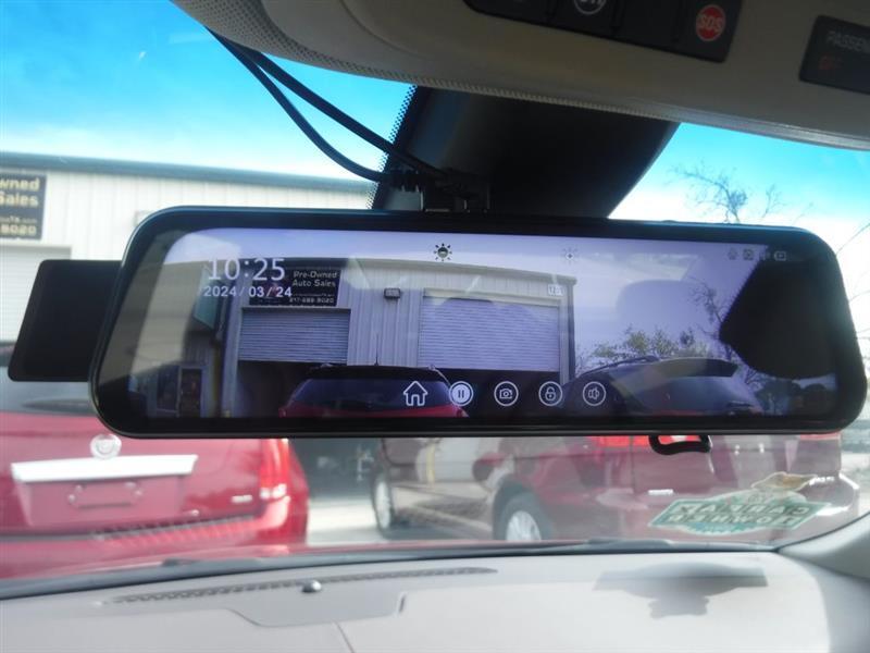 Cadillac XTS Base 2013